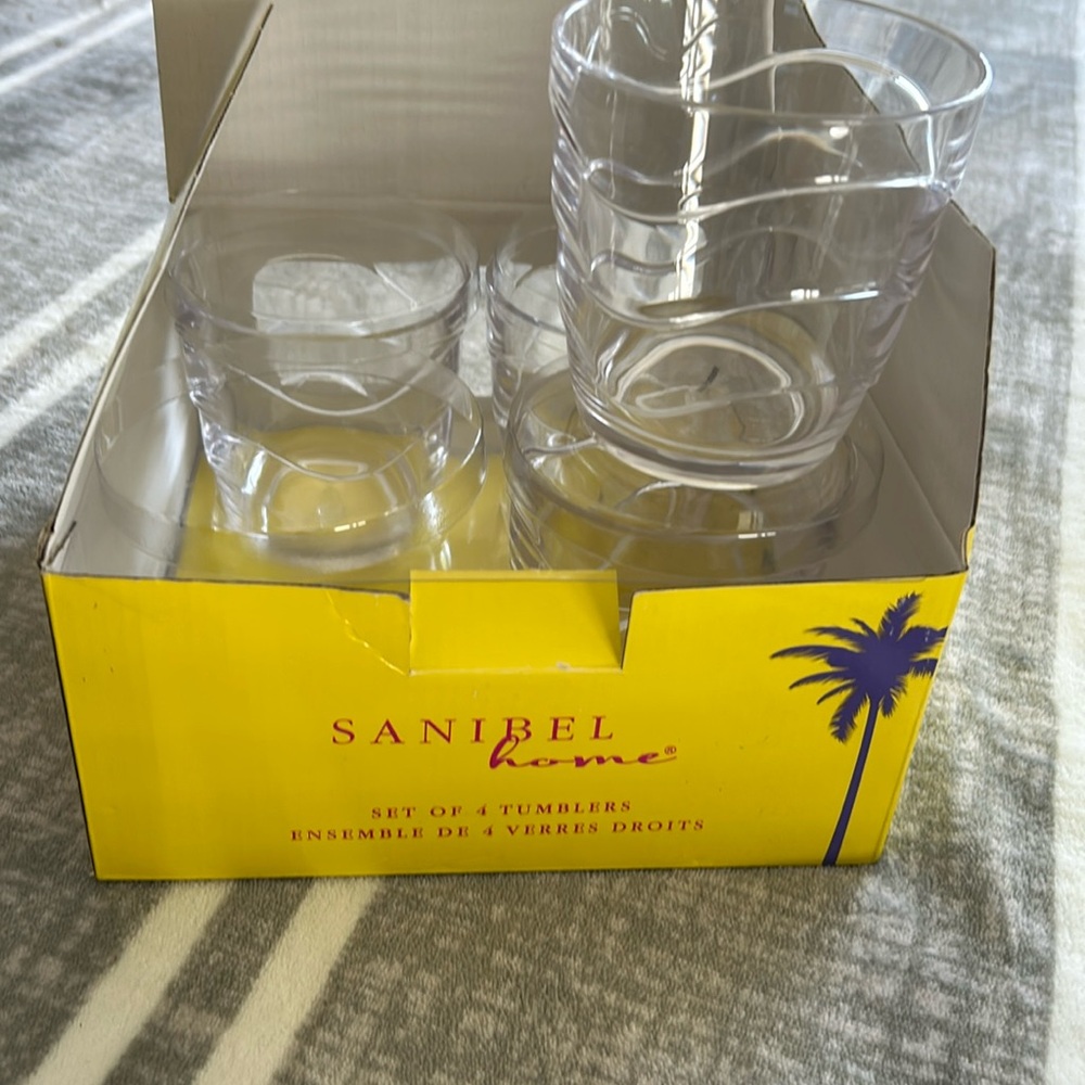 Sanibel Home set of 4 short tumblers. Clear to look like glass New in box